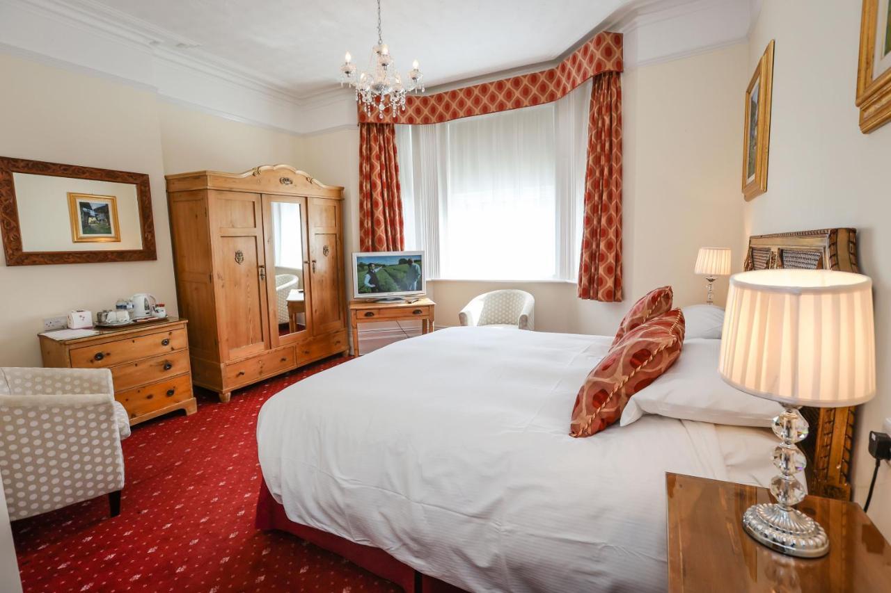 The Winter Dene Hotel บอร์นมัธ ภายนอก รูปภาพ