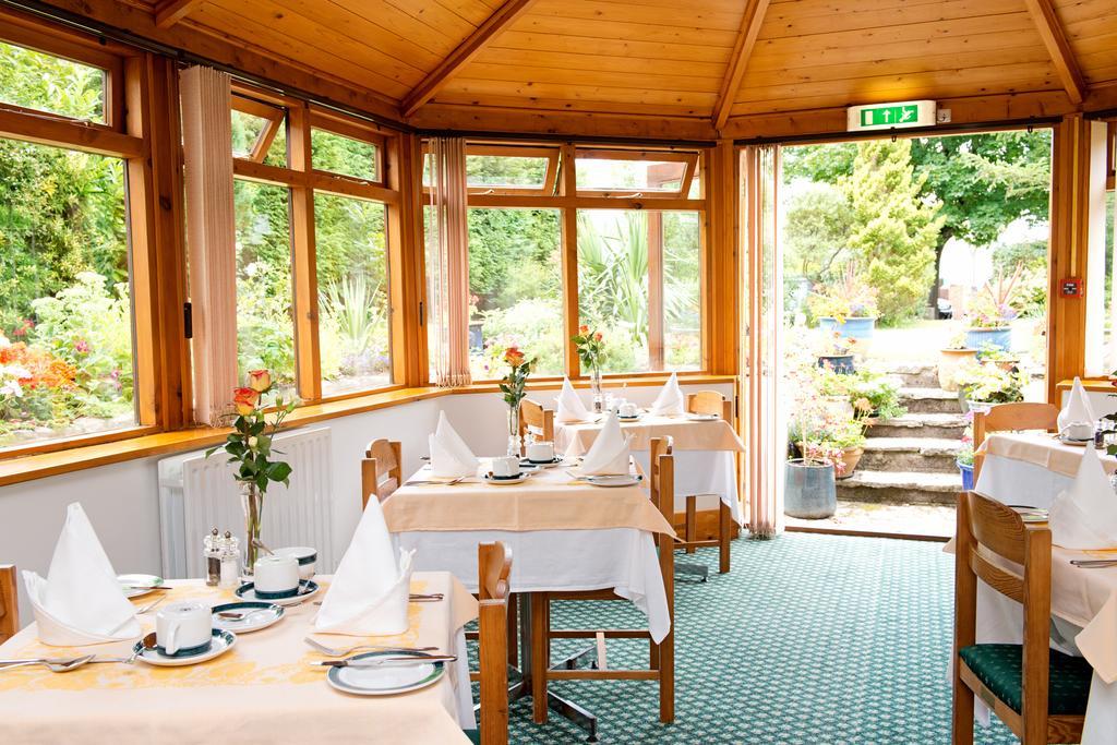 The Winter Dene Hotel บอร์นมัธ ภายนอก รูปภาพ