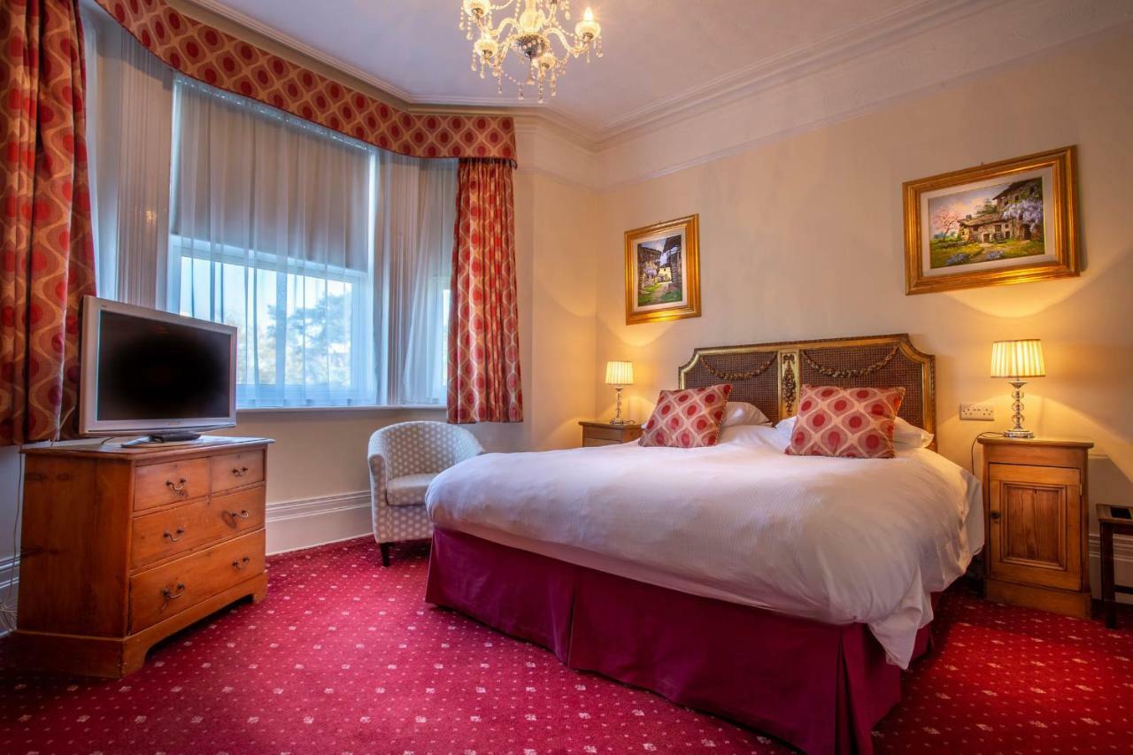 The Winter Dene Hotel บอร์นมัธ ภายนอก รูปภาพ