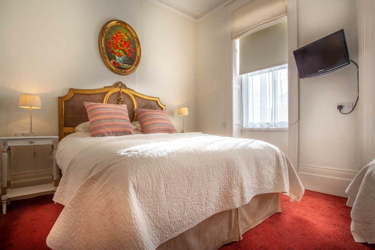 The Winter Dene Hotel บอร์นมัธ ภายนอก รูปภาพ