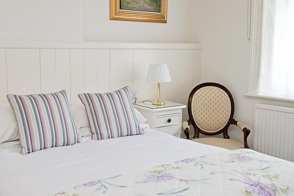 The Winter Dene Hotel บอร์นมัธ ภายนอก รูปภาพ